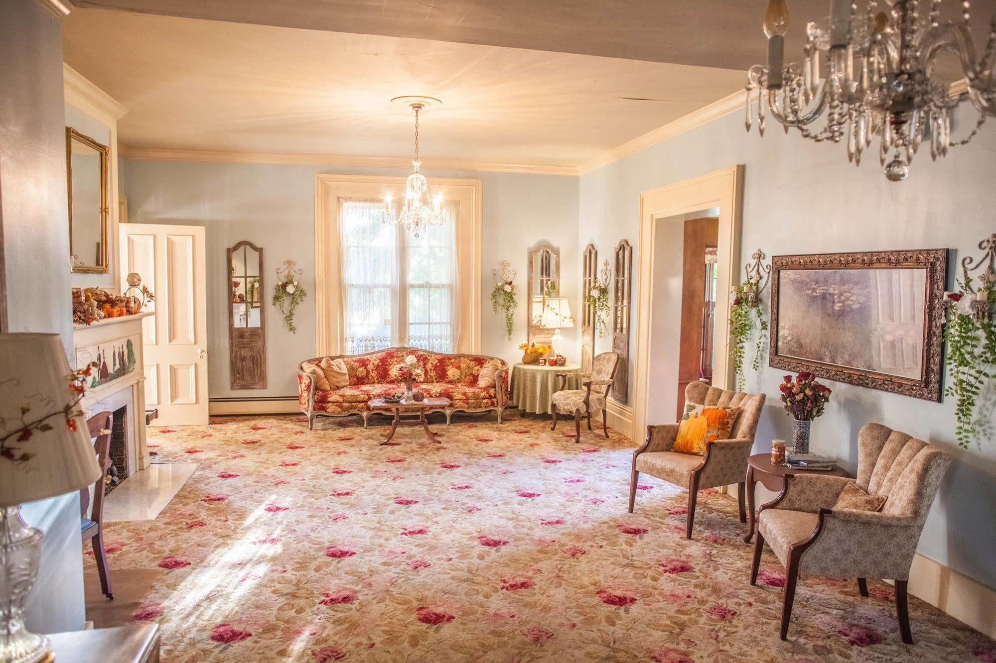 Silver Heart Inn & Cottages Independence Bagian luar foto